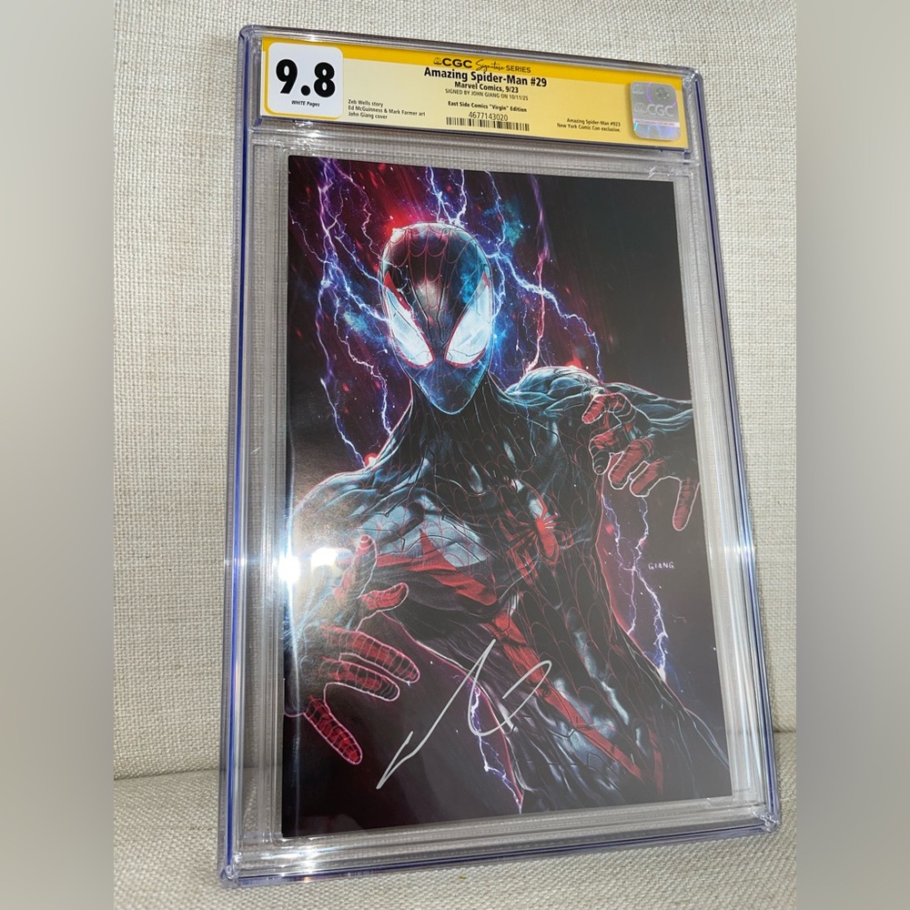 AMAZING SPIDER-MAN #29 CGC SS 9.8 NYCC VIRGIN MILES VARIANT Signed by JOHN GIANG